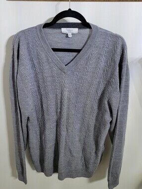 Turnbury 100% Extra Fine Merino Wool Men's Gray V-Neck Sweater, Size XL